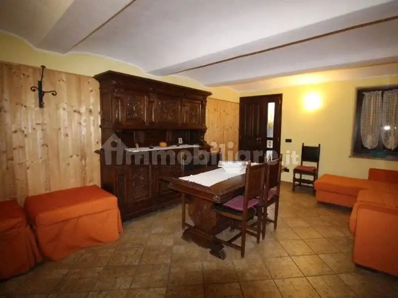 Villa unifamiliare, ottimo stato, 1227 m², Camerano Casasco - foto 4