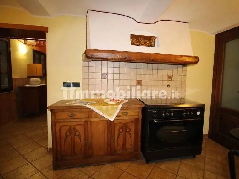 Villa unifamiliare, ottimo stato, 1227 m², Camerano Casasco - foto 5