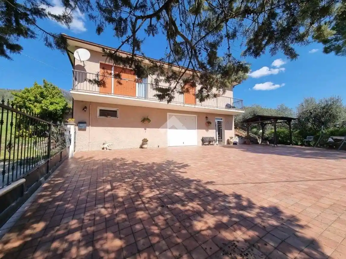 Villa unifamiliare Ss 150, Teramo - foto 3