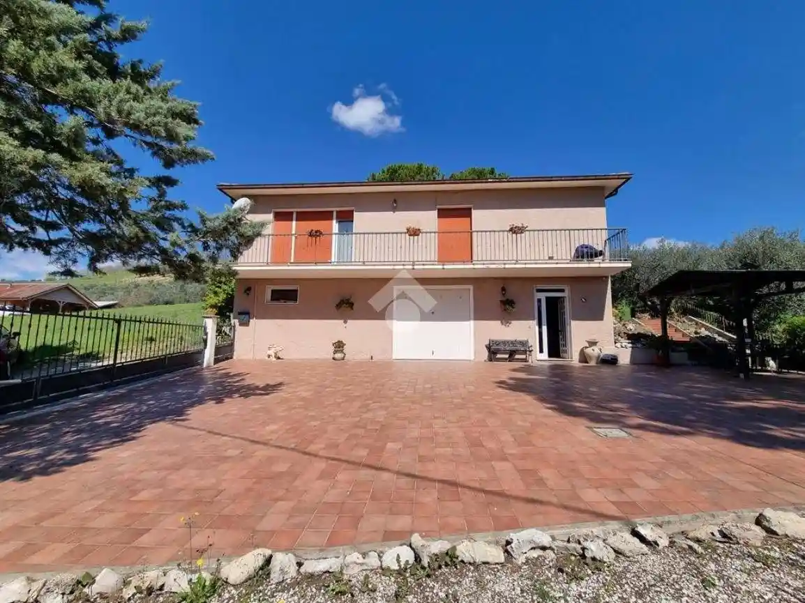 Villa unifamiliare Ss 150, Teramo - foto 4