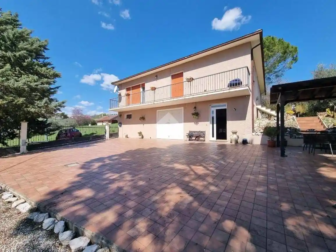 Villa unifamiliare Ss 150, Teramo - foto 5