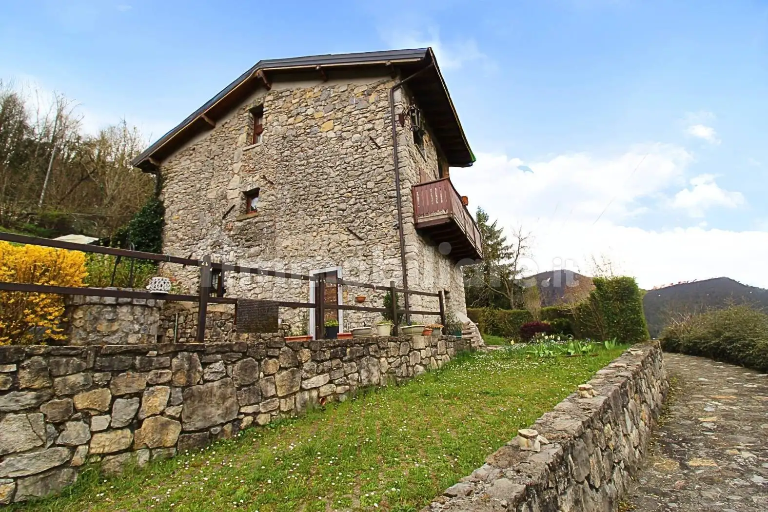 Rustico - Casale in vendita a Val Brembilla