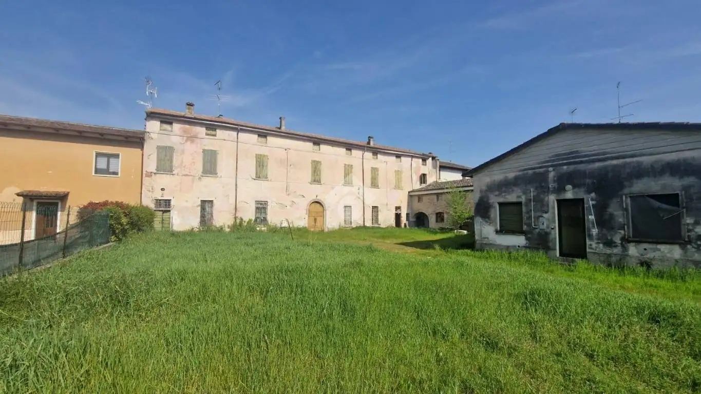 Rustico - Casale in vendita a Medole