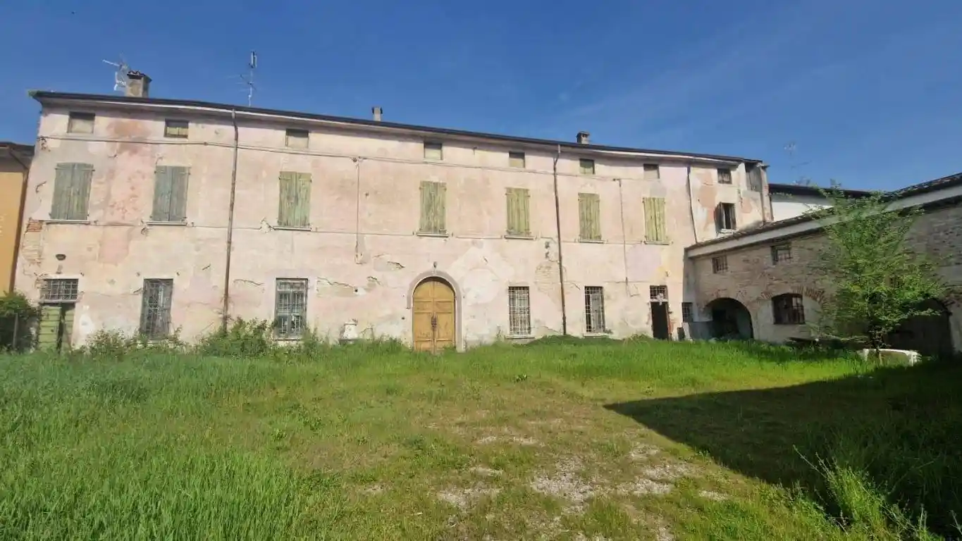 Rustico, da ristrutturare, 620 m², Medole - foto 2