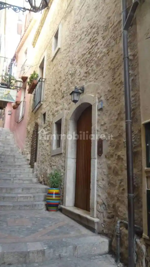 Casa indipendente in vendita a Taormina