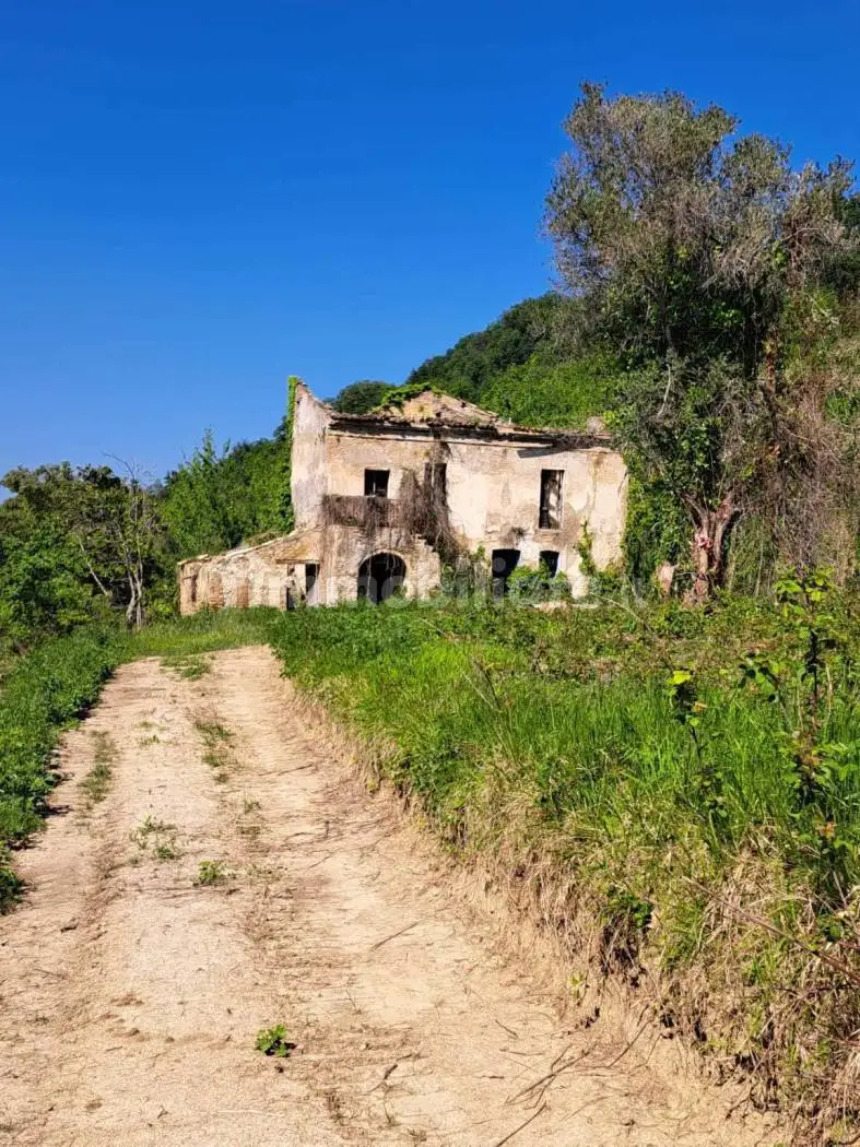 Rustico - Casale in vendita a Treglio