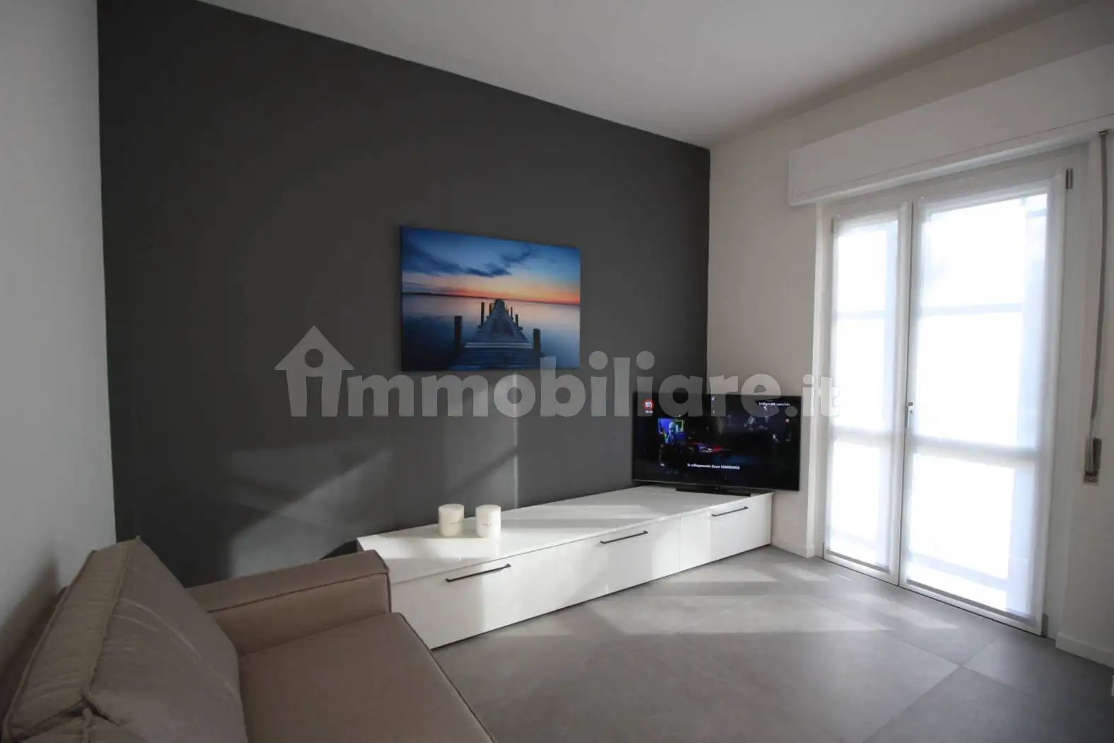 Appartamento in affitto a Leggiuno