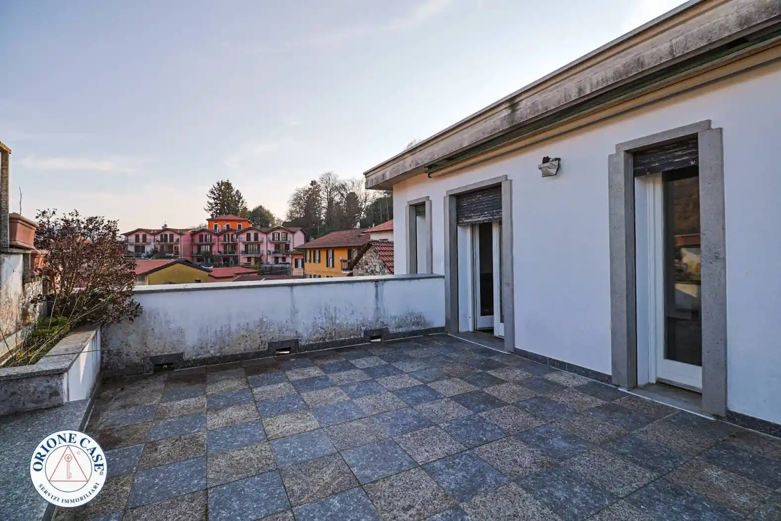 Appartamento in vendita a Marchirolo