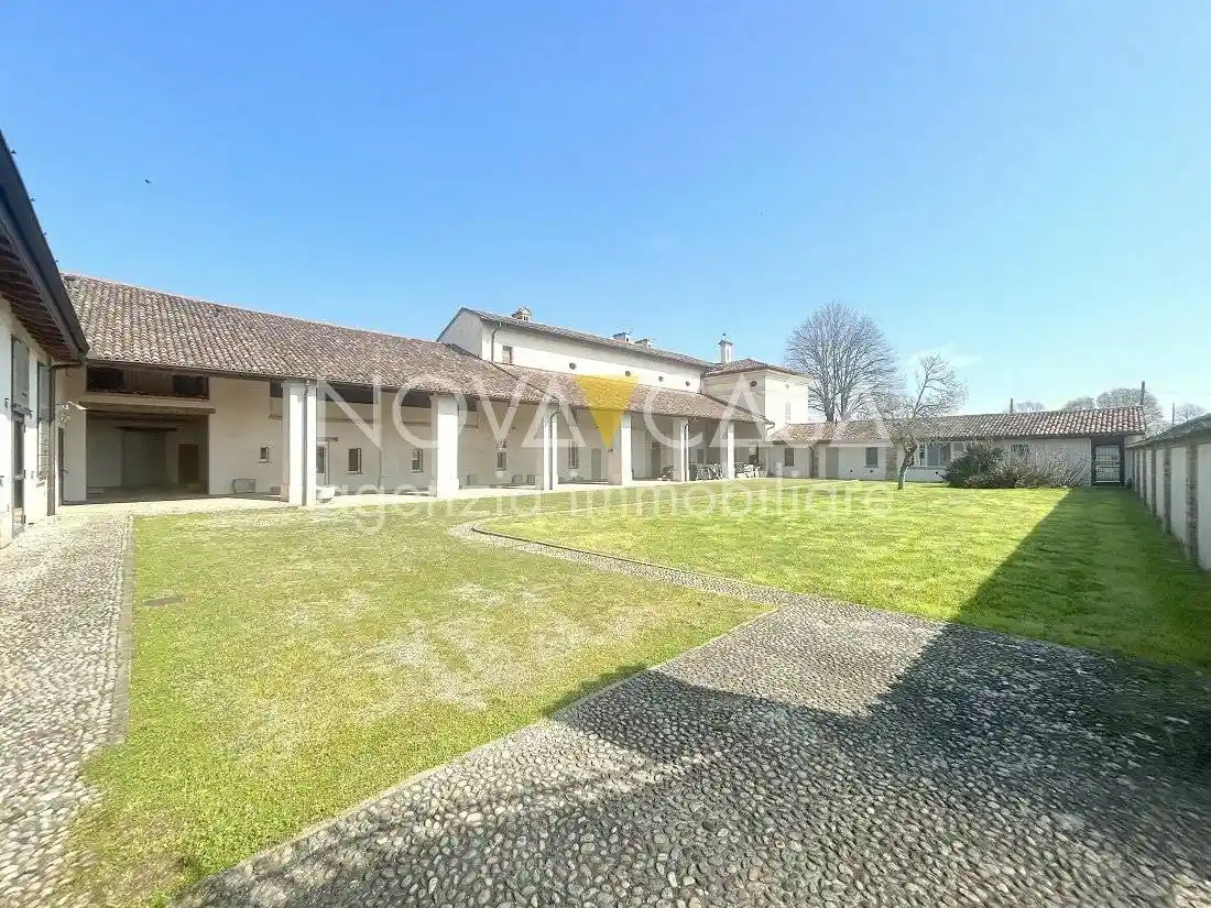 Rustico - Casale in vendita a Crema