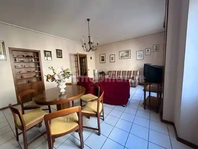 Appartamento in vendita a Falconara Marittima