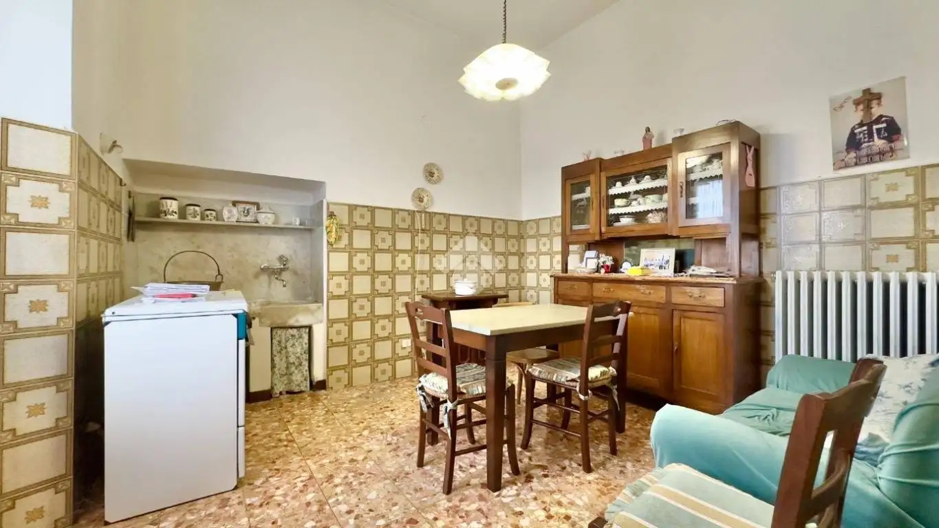 Palazzo - Edificio in Vendita - foto 2