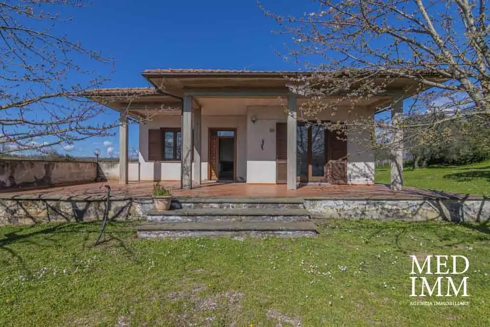Villa in vendita a Viterbo