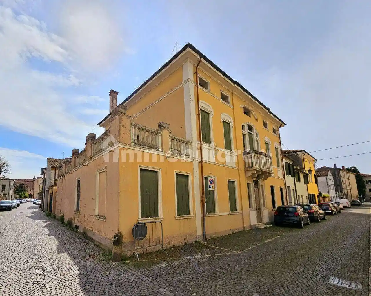 Palazzo - Edificio in vendita a Montagnana