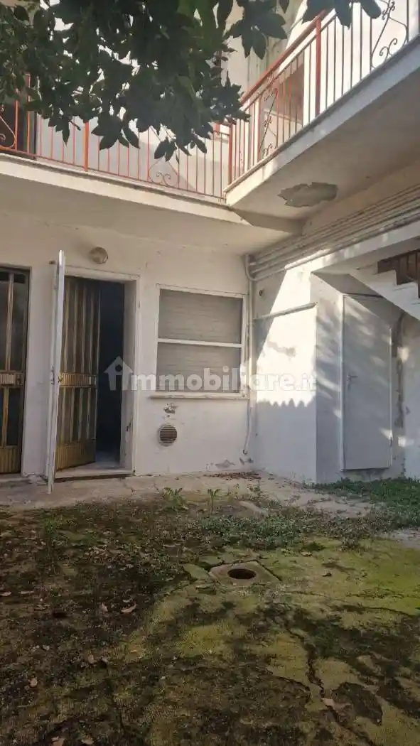 Casa indipendente in vendita a Piacenza