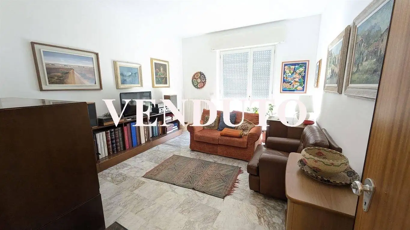 Appartamento in vendita a Barzago