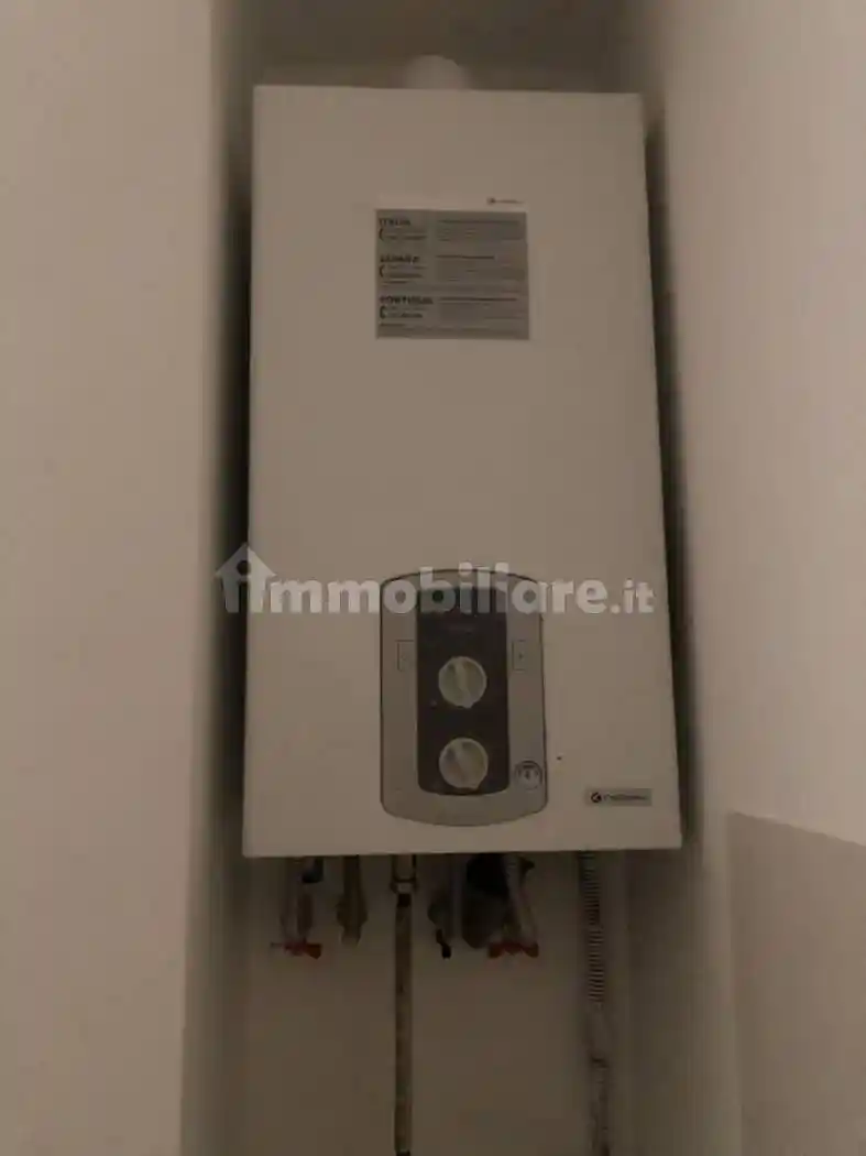 Monolocale discesa Castello 81, Centro, Crotone - foto 5