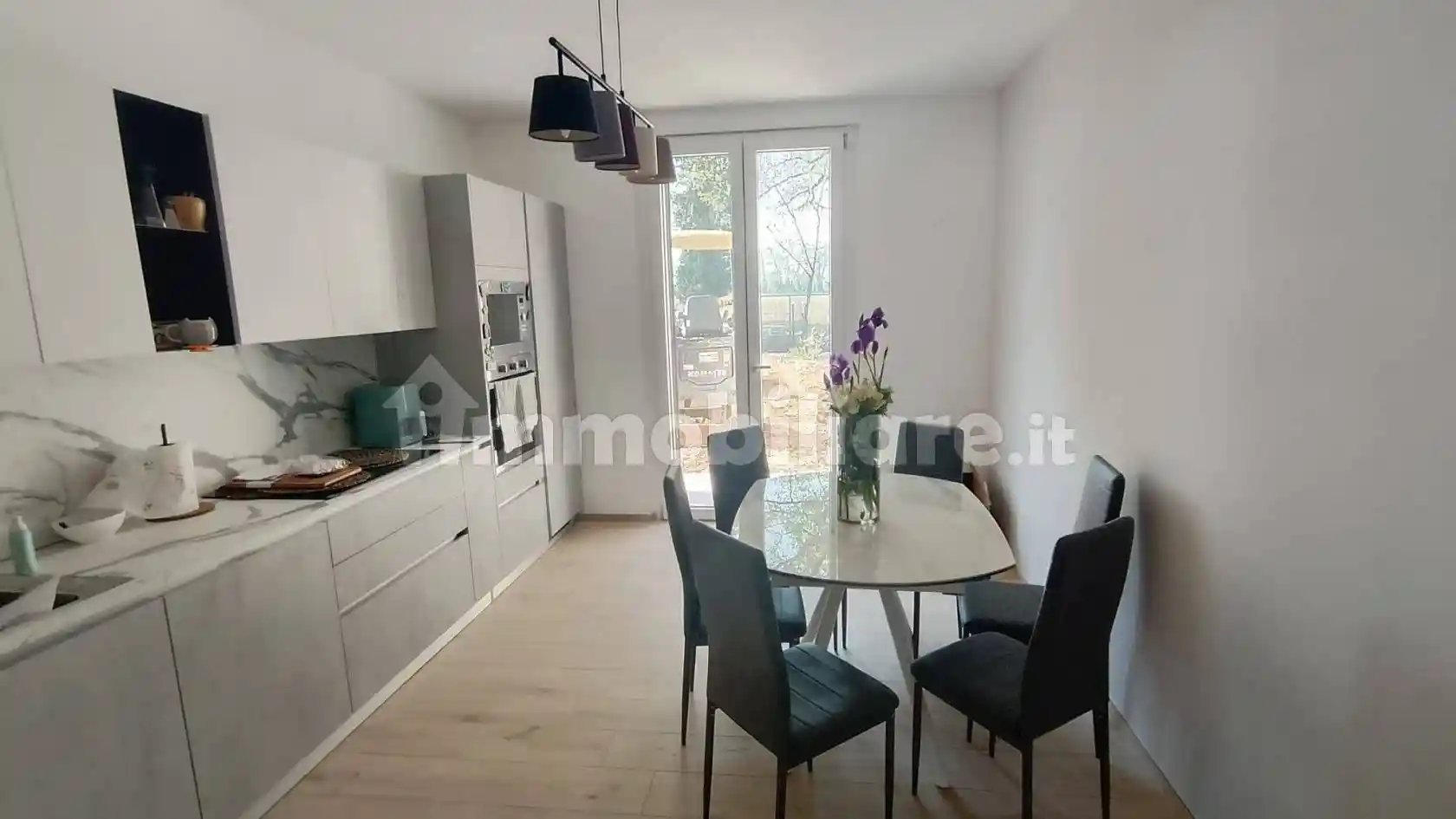 Villa in vendita a Cadeo