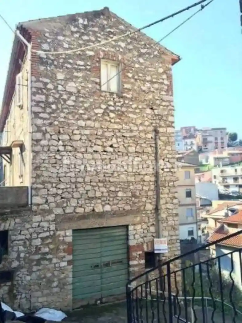 Rustico - Casale in vendita a Maenza