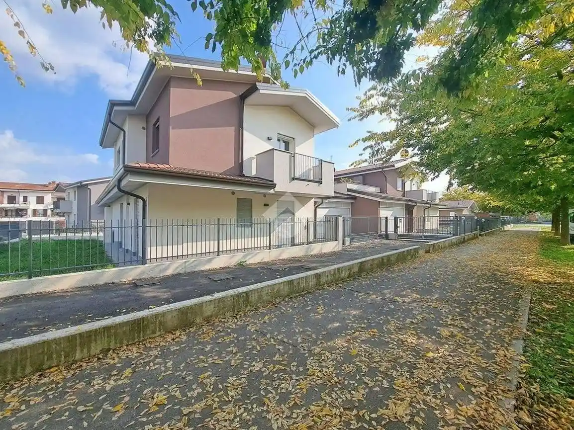 Appartamento in vendita a Pozzuolo Martesana