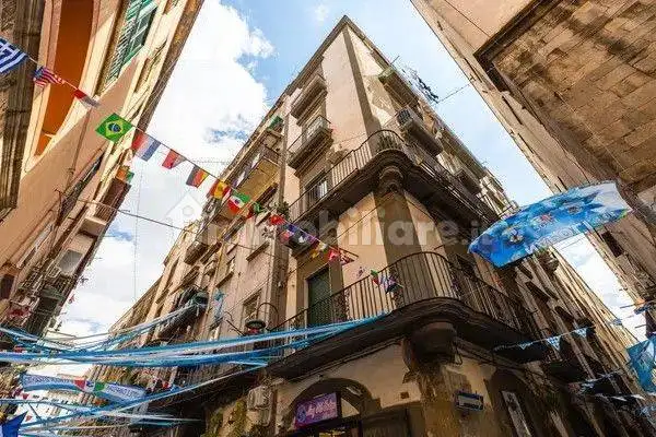Appartamento in affitto a Napoli