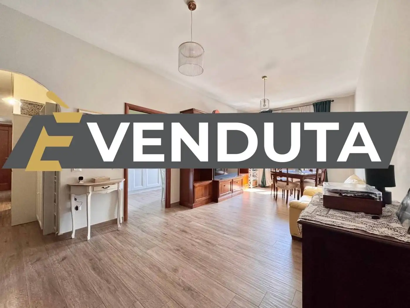 Appartamento in vendita a Napoli