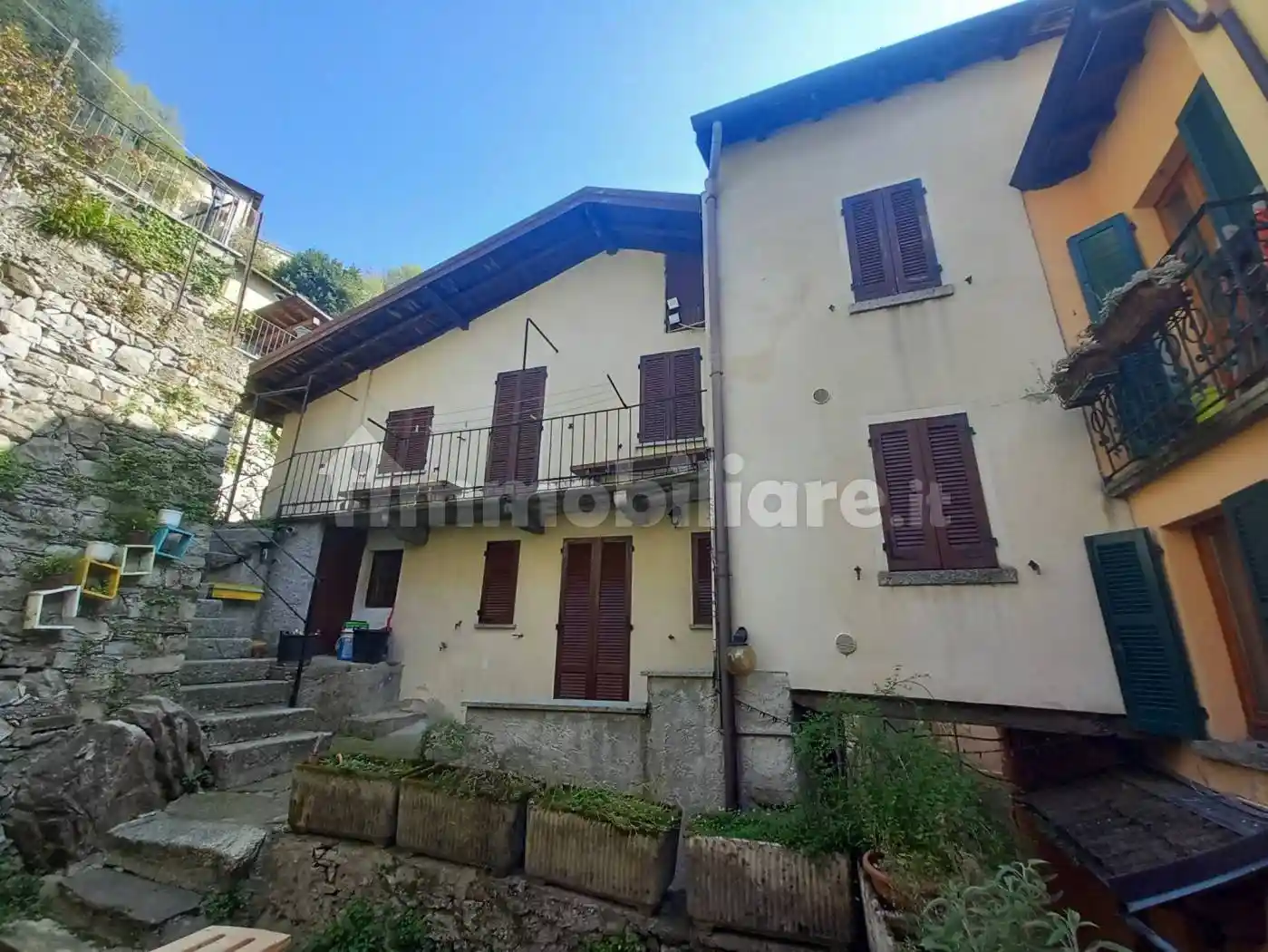 Appartamento in vendita a Nesso