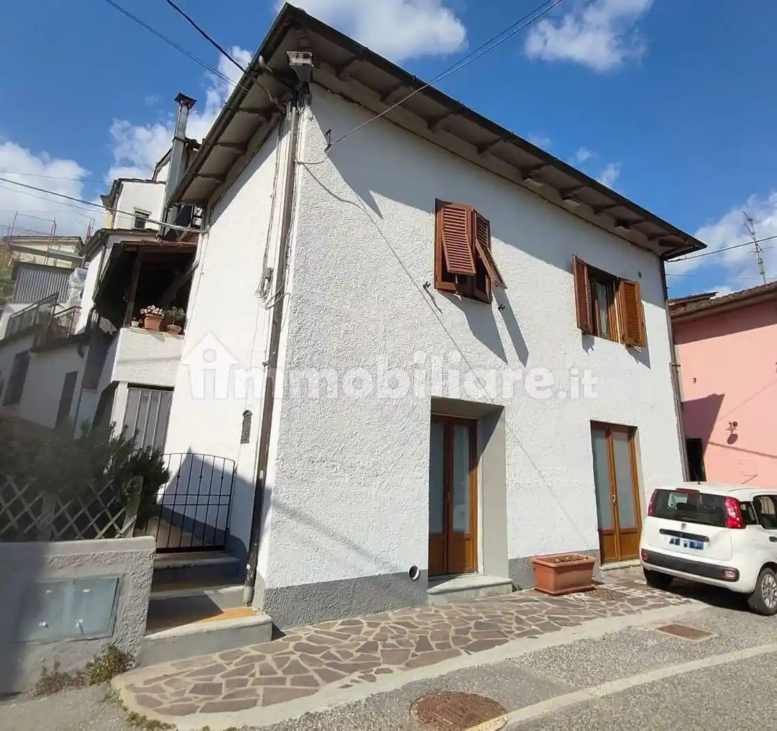 Terratetto unifamiliare 219 m², buono stato, Santomoro - Valdibure, Pistoia - foto 3