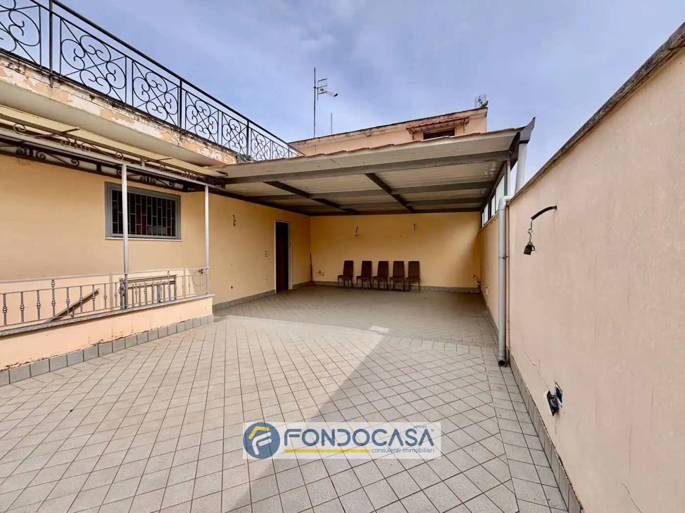 Palazzo - Edificio in vendita a Sant'Antimo