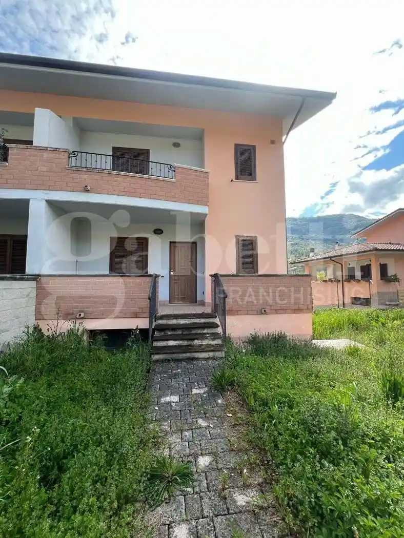 Villa in vendita a Rieti