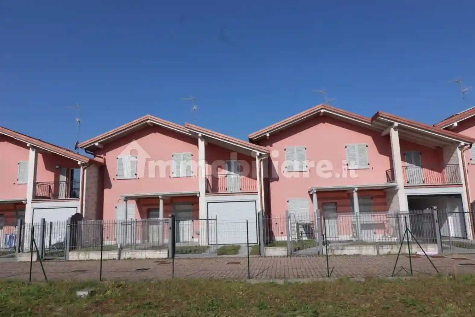 Villetta a schiera - foto 2