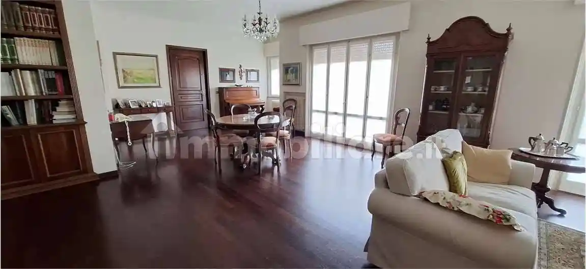 Villa in vendita a Caorso