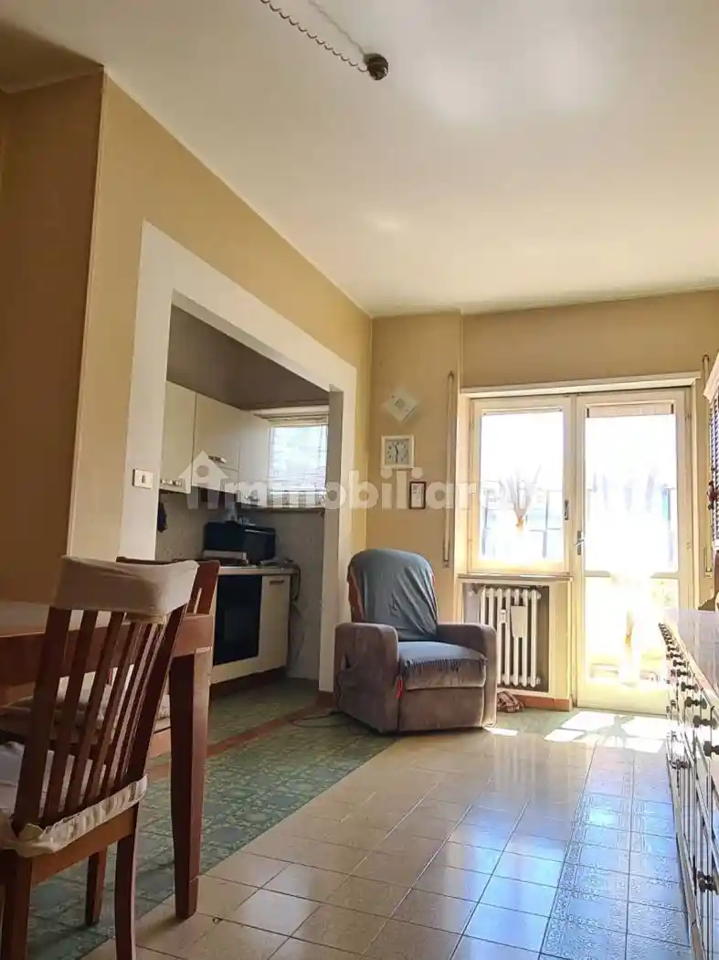 Quadrilocale piazza Michele Muzii 46, Piazza Salotto - Corso Umberto, Pescara - foto 2