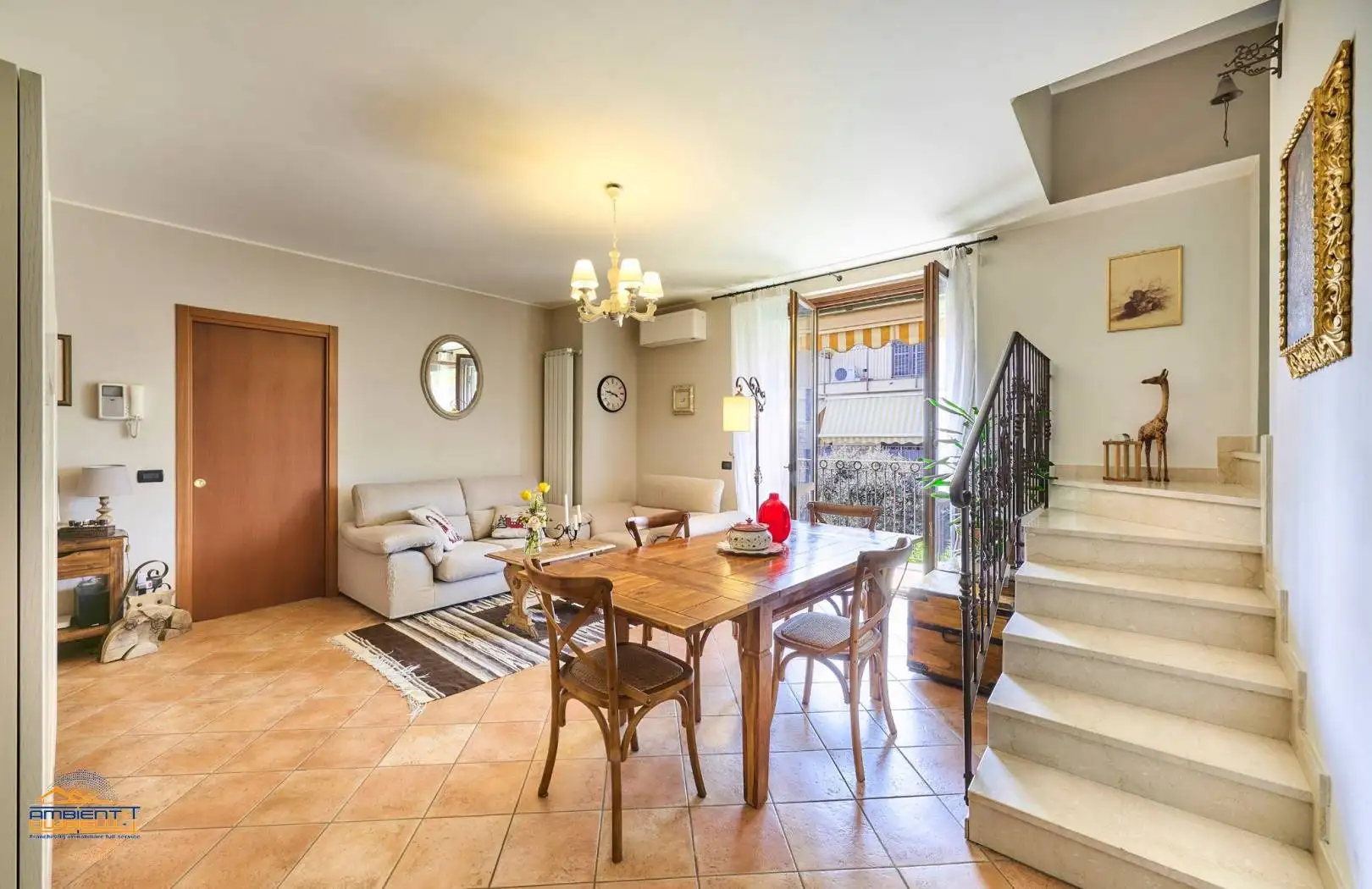 Appartamento in vendita a Ronco Briantino