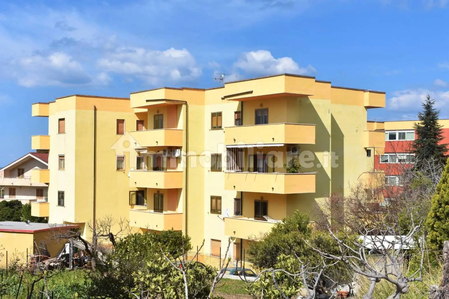 Appartamento in vendita a Paola