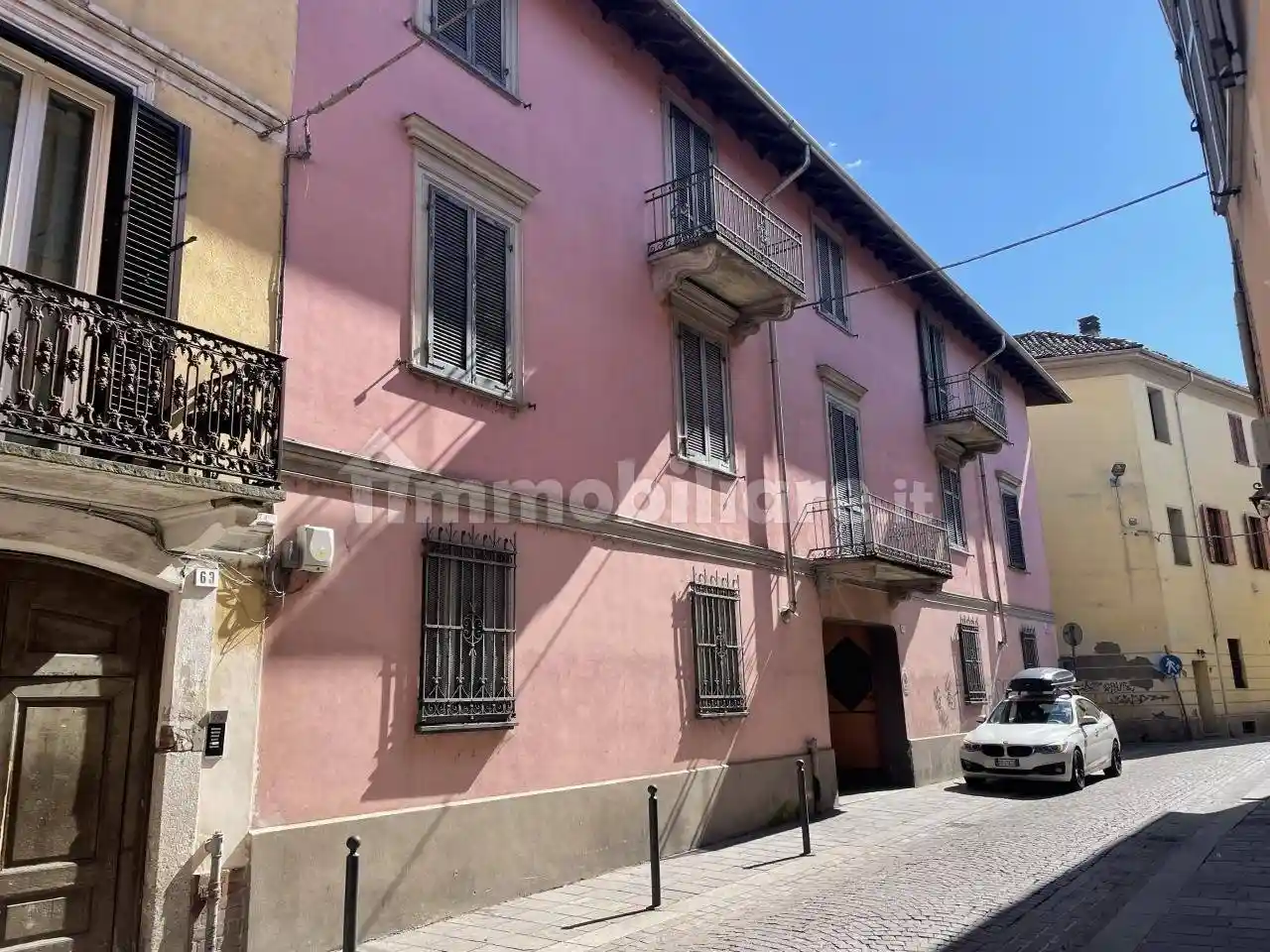 Palazzo - Edificio in vendita a Alessandria