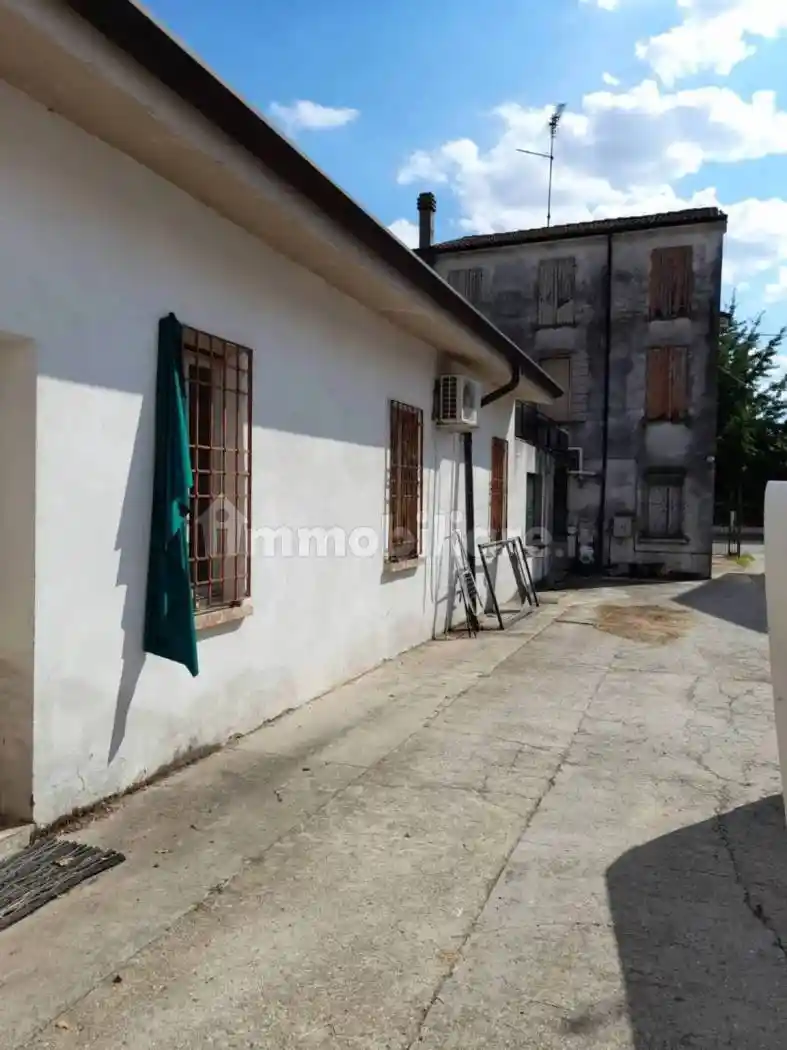 Casa indipendente in vendita a San Benedetto Po