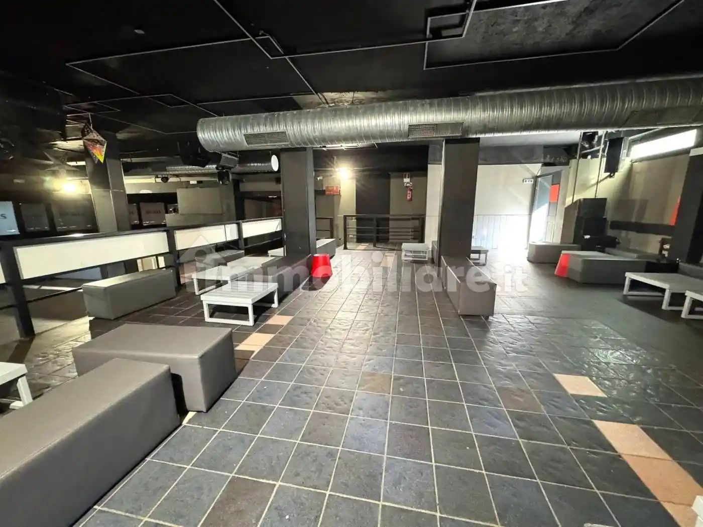 Palazzo - Edificio in Vendita - foto 2