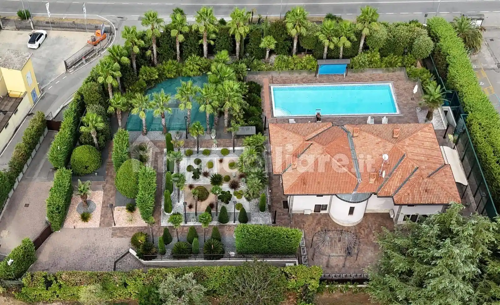 Villa in vendita a Padenghe sul Garda