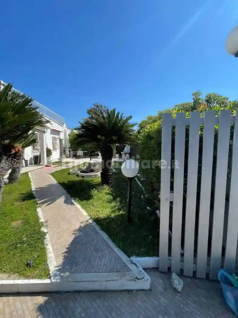 Villa bifamiliare via dei Glicini 53, Cerenova, Cerveteri - foto 4