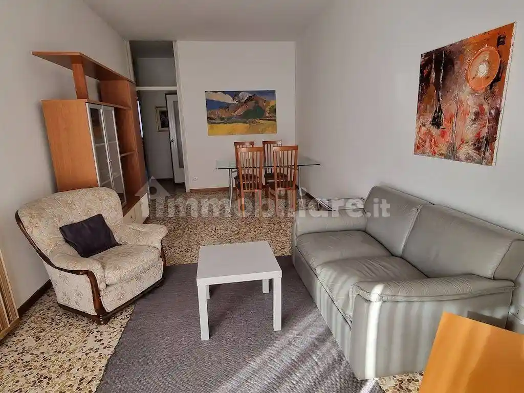 Appartamento in affitto a Arona