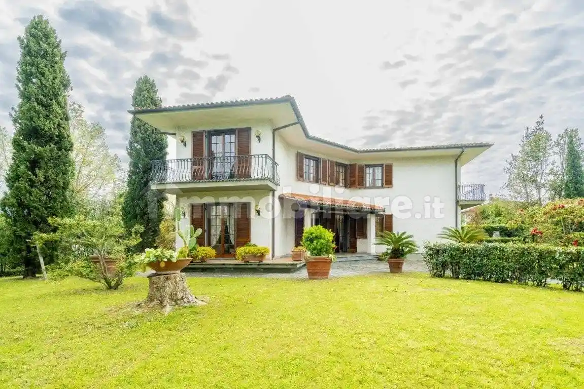 Villa in affitto a Forte dei Marmi