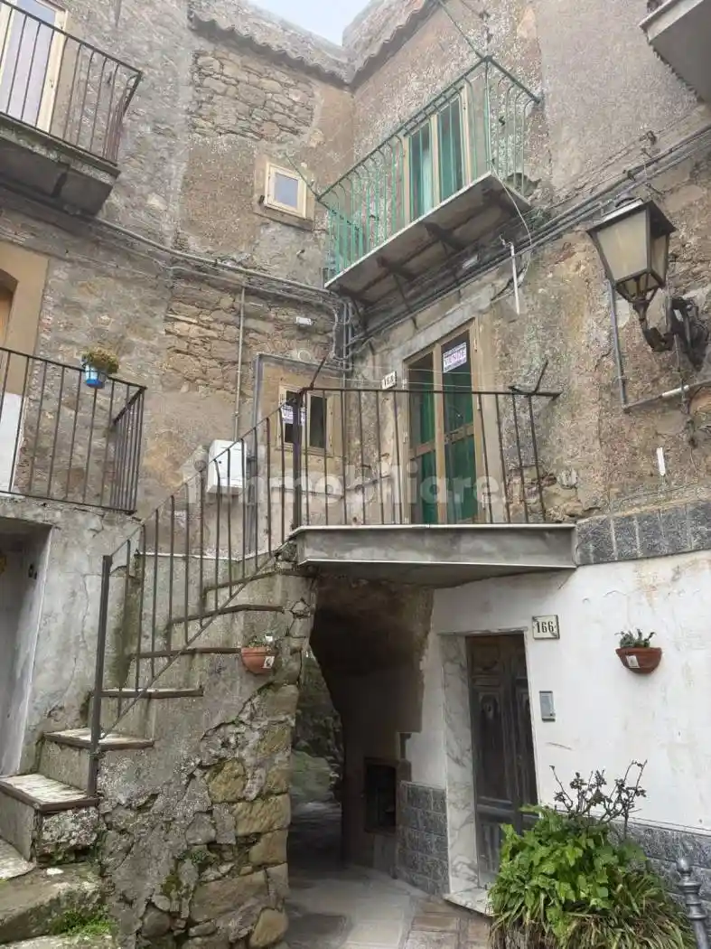 Appartamento in vendita a Troina