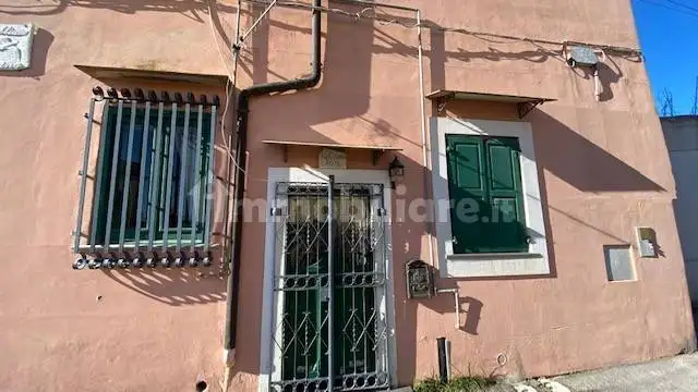 Appartamento in affitto a Procida