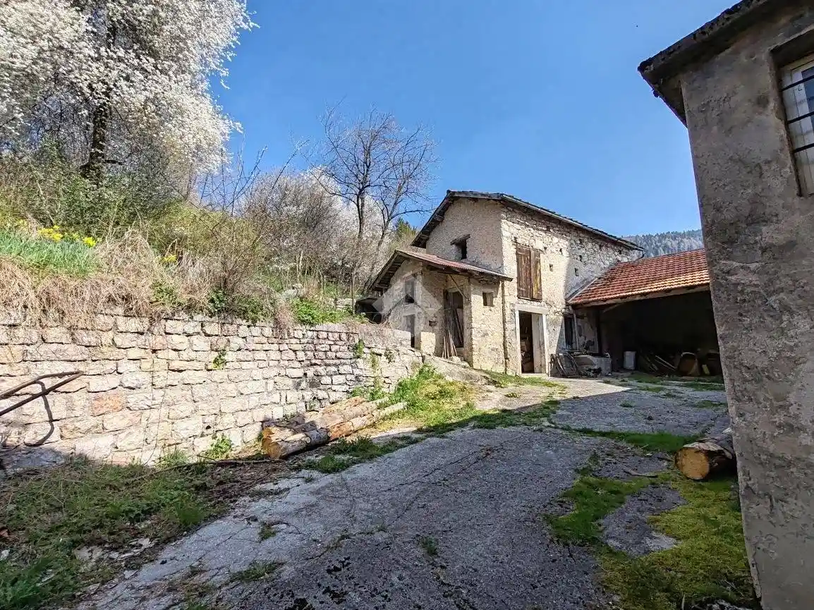 Rustico - Casale in vendita a Roana