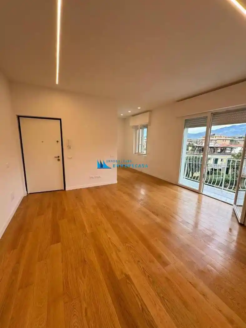 Appartamento in vendita a Massa