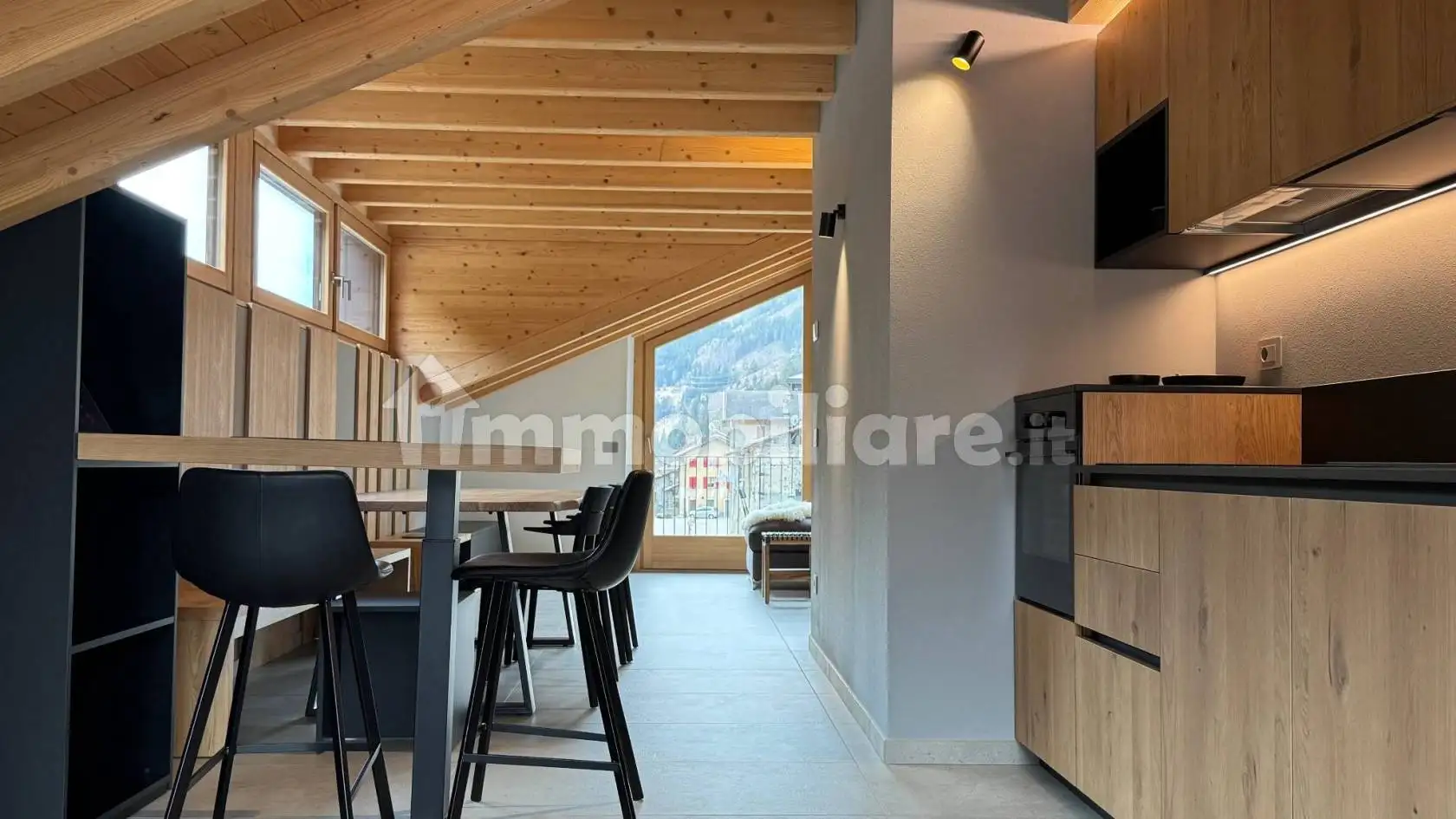 Attico - Mansarda in affitto a Valdisotto