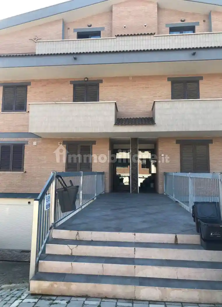 Trilocale via Levante 32, San Martino Bassa, Città Sant'Angelo - foto 3