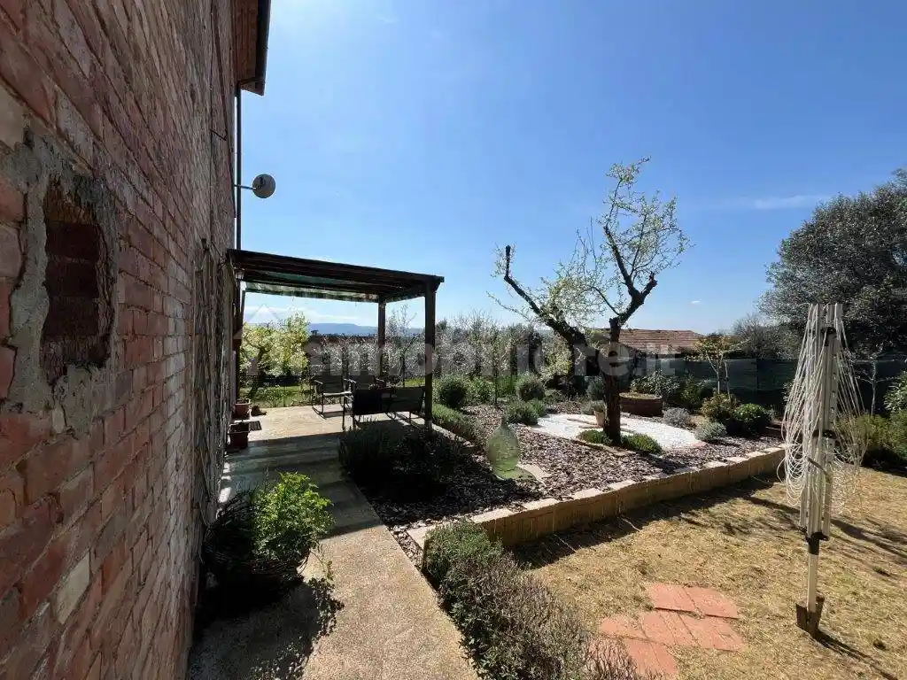 Terratetto unifamiliare via della Chiana, Petrignano, Castiglione del Lago - foto 5