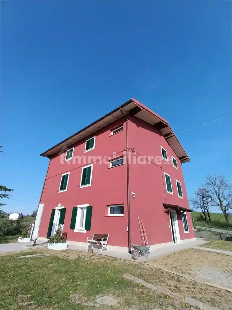 Villa in vendita a Montese