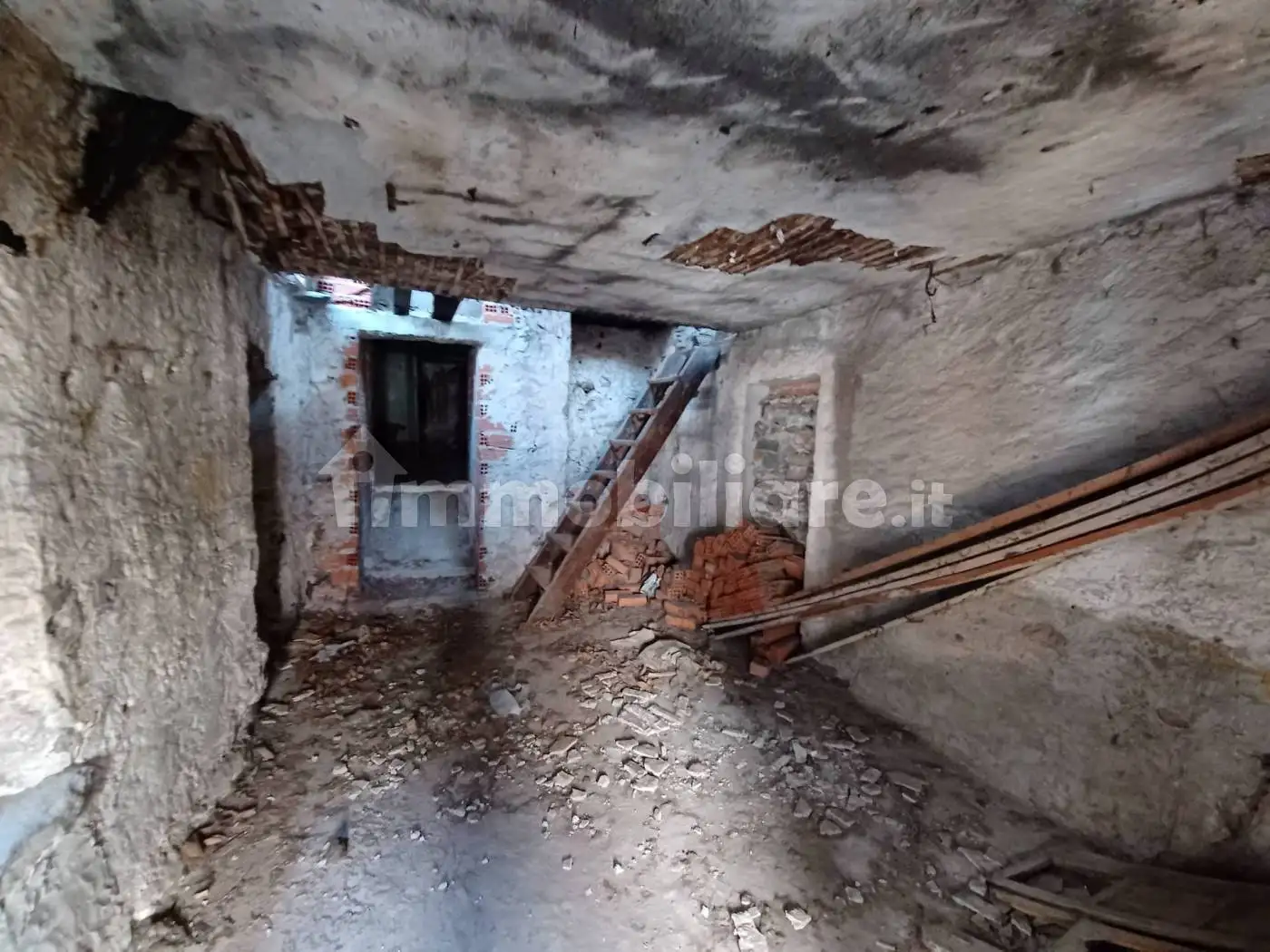 Quadrilocale Località Montey snc, Donnas - foto 4